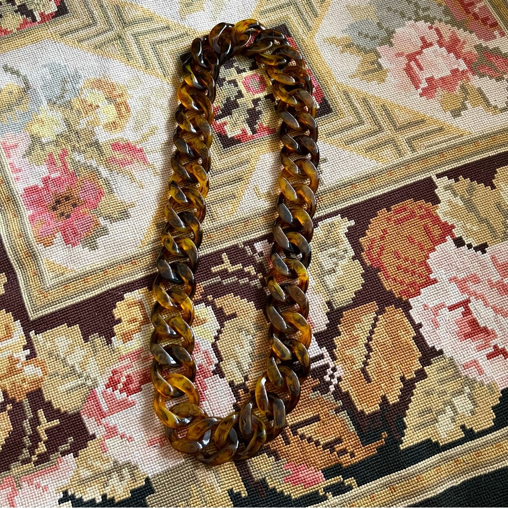 Tortoise Chain Link Statement Necklace